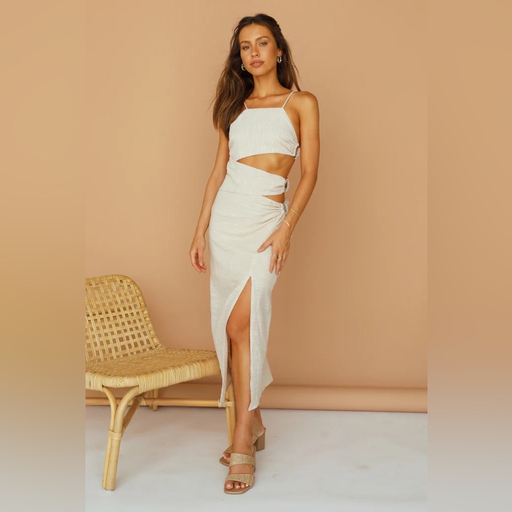 BNWT FORTUNATE ONE BE MY HERO WHITE MIDI DRESS